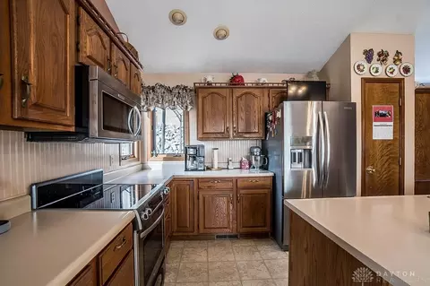 1360 Maple Leaf Ct, Sidney, OH 45365 photo 12