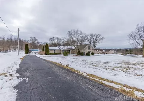 259 Willow Rd, Springfield, OH 45502 photo 5