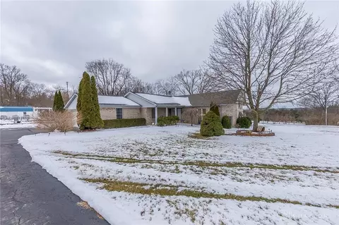 259 Willow Rd, Springfield, OH 45502 photo 6