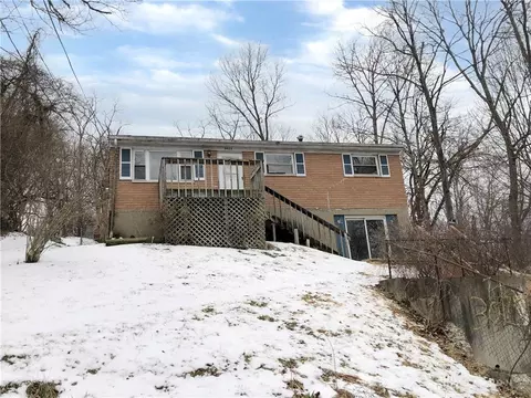 3075 Percy Ave, Cincinnati, OH 45211 photo 1