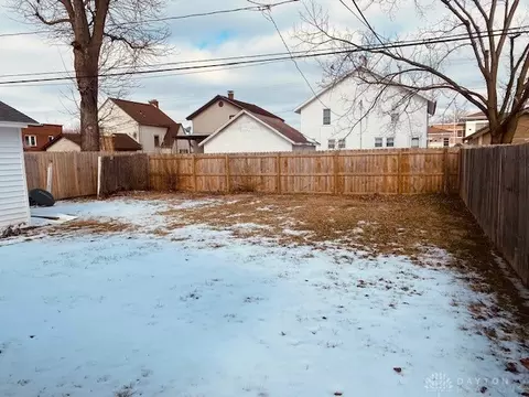 1704 W North St, Springfield, OH 45504 photo 17