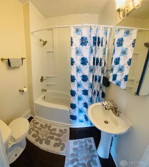 1704 W North St, Springfield, OH 45504 photo 13