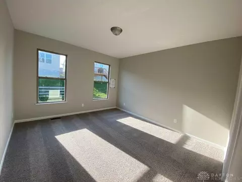 2126 Pine Valley Dr, Hamilton, OH 45013 photo 4