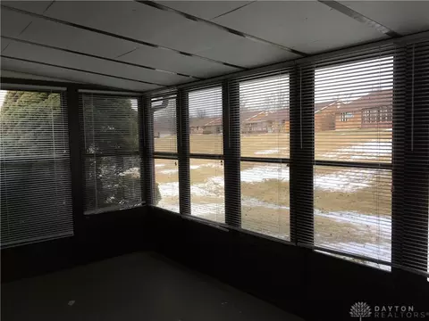 2930 Avery Cir, Springfield, OH 45503 photo 12