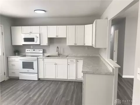2018 Gerald Dr, Springfield, OH 45505 photo 2
