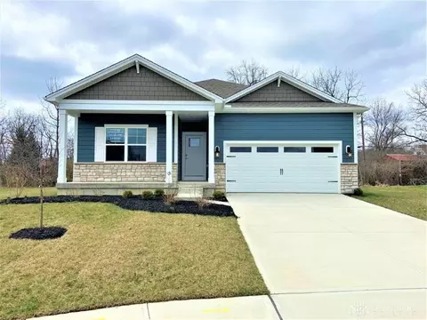 4125 Silver Oak Way, Huber Heights, OH 45424