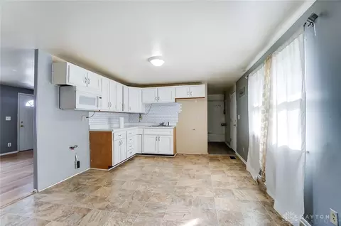 1433 Attleboro Ave, Springfield, OH 45503 photo 7