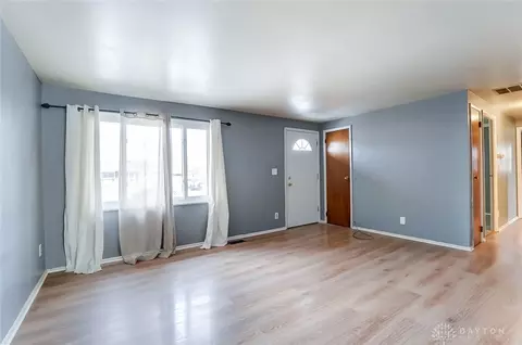 1433 Attleboro Ave, Springfield, OH 45503 photo 4