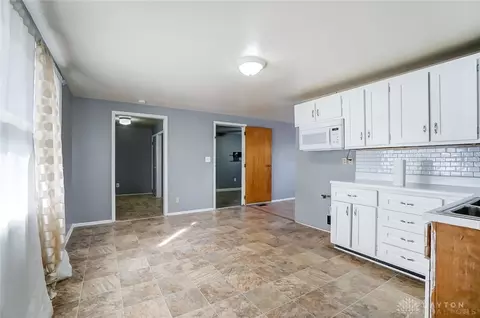 1433 Attleboro Ave, Springfield, OH 45503 photo 8