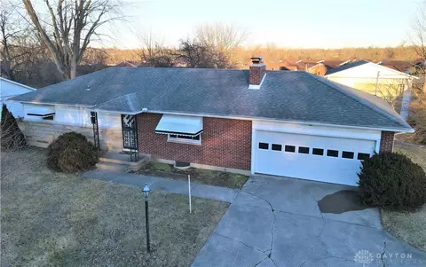 3300 Derr Rd, Springfield, OH 45503 photo 3