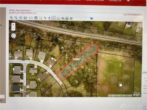 22 E Persimmon, Hamilton, OH 45013 photo 2