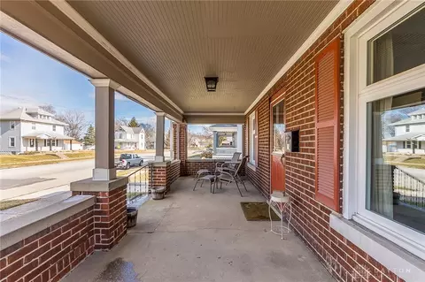 714 E Main St, Troy, OH 45373 photo 9