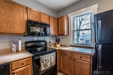 714 E Main St, Troy, OH 45373 photo 25