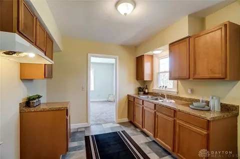 2020 Sweetbriar Ln, Springfield, OH 45505 photo 8