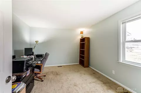 340 Ra Mar Dr, Springfield, OH 45502 photo 23