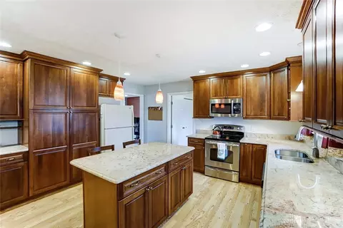 340 Ra Mar Dr, Springfield, OH 45502 photo 9