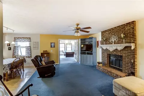 340 Ra Mar Dr, Springfield, OH 45502 photo 4