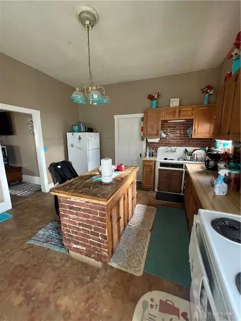121 S Western Ave, Springfield, OH 45506 photo 5