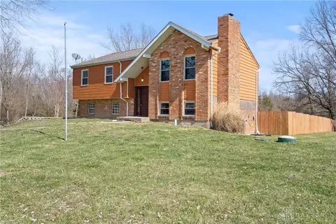 7316 Templin Rd, Blanchester, OH 45107 photo 2
