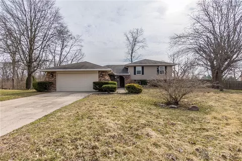 3430 Loggerhead Ct, Dayton, OH 45414 photo 1