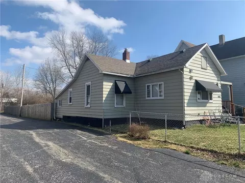 602 N Race St, Springfield, OH 45504 photo 1