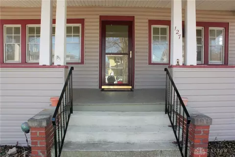 127 Hampton Pl, Springfield, OH 45504 photo 3