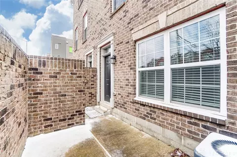 230 E 1st St, Dayton, OH 45402 photo 20