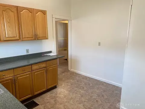 2646 E Main St, Springfield, OH 45503 photo 4