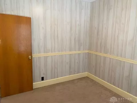 2646 E Main St, Springfield, OH 45503 photo 9