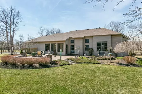 820 Falkirk Dr, Springfield, OH 45502 photo 4