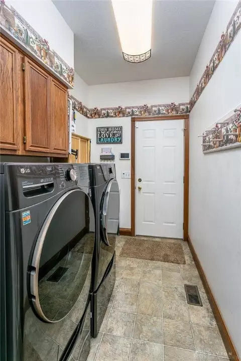 820 Falkirk Dr, Springfield, OH 45502 photo 28