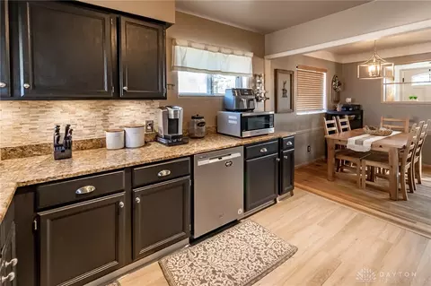5515 Bayside Dr, Dayton, OH 45431 photo 13