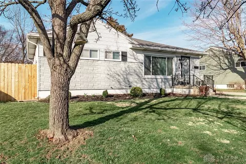 5515 Bayside Dr, Dayton, OH 45431 photo 3