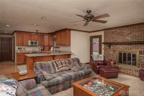 1003 Cardinal Dr, Enon, OH 45323 photo 5