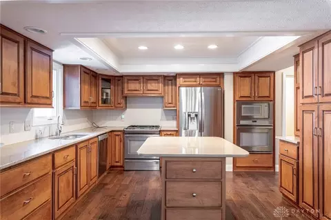 7245 Whitetail Trl, Dayton, OH 45459 photo 8