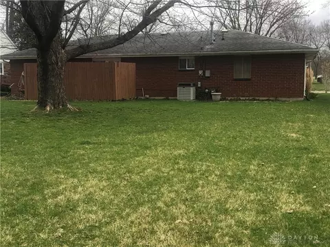486 Mayfield Ct, Troy, OH 45373 photo 18