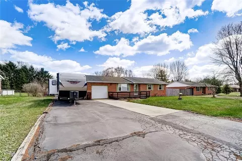 198 West Dr, Springfield, OH 45504 photo 2