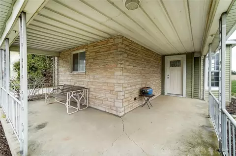 6584 Dialton Rd, Springfield, OH 45502 photo 5