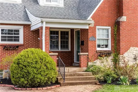 217 Brydon Rd, Dayton, OH 45419 photo 4
