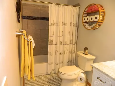 1649 Yorkshire Ct, Springfield, OH 45503 photo 10
