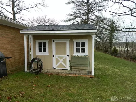 1649 Yorkshire Ct, Springfield, OH 45503 photo 20