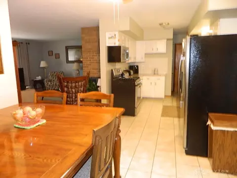 1649 Yorkshire Ct, Springfield, OH 45503 photo 5