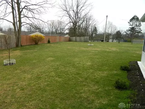 1649 Yorkshire Ct, Springfield, OH 45503 photo 21