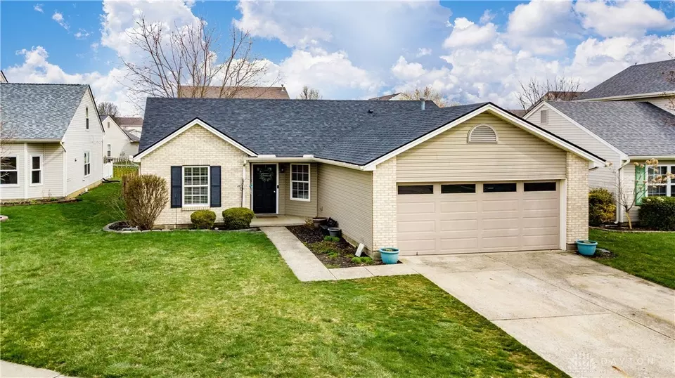  2361 Girard Ln, Troy, OH 45373 photo 1
