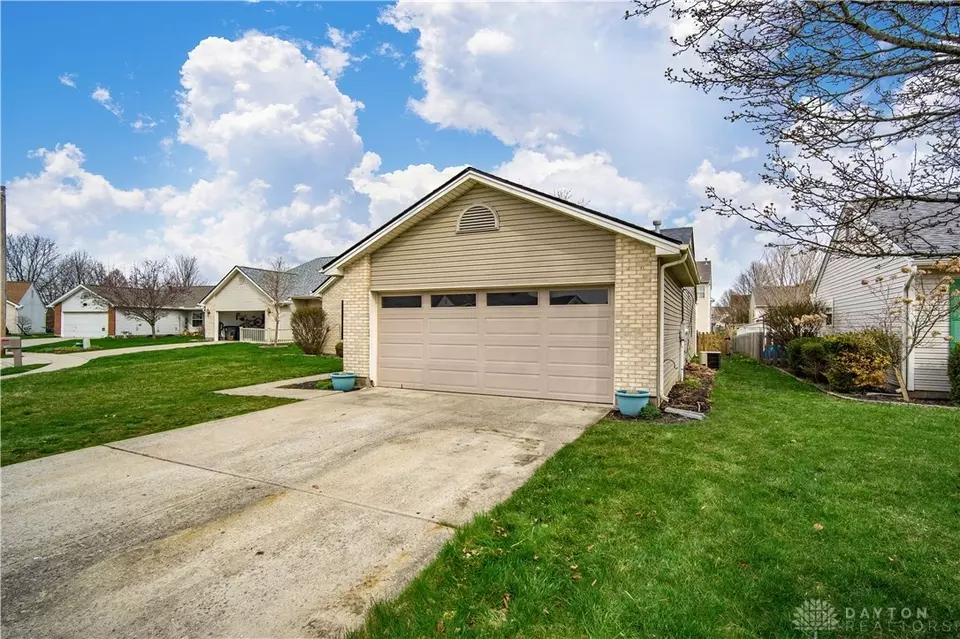  2361 Girard Ln, Troy, OH 45373 photo 27