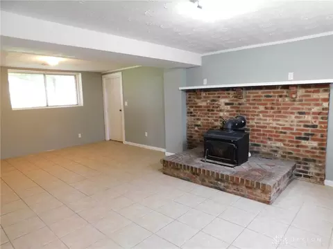 1741 Marinette Dr, Springfield, OH 45503 photo 25