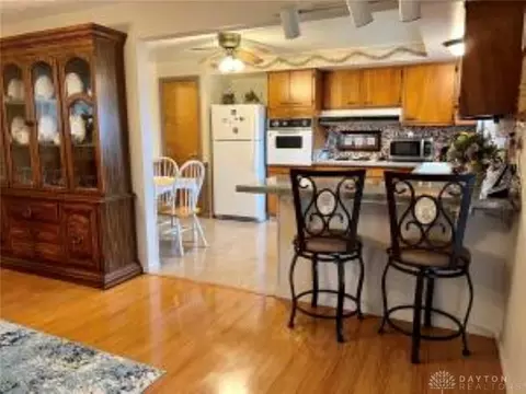 1380 Buck Creek Ln, Springfield, OH 45502 photo 9