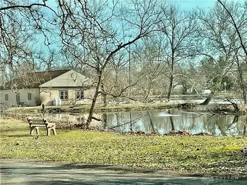 12 Laurel Rd, Medway, OH 45341 photo 3