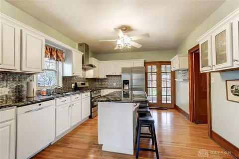 220 S Broadmoor Blvd, Springfield, OH 45504 photo 10
