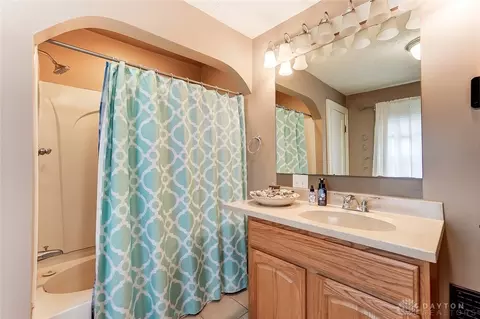 220 S Broadmoor Blvd, Springfield, OH 45504 photo 28